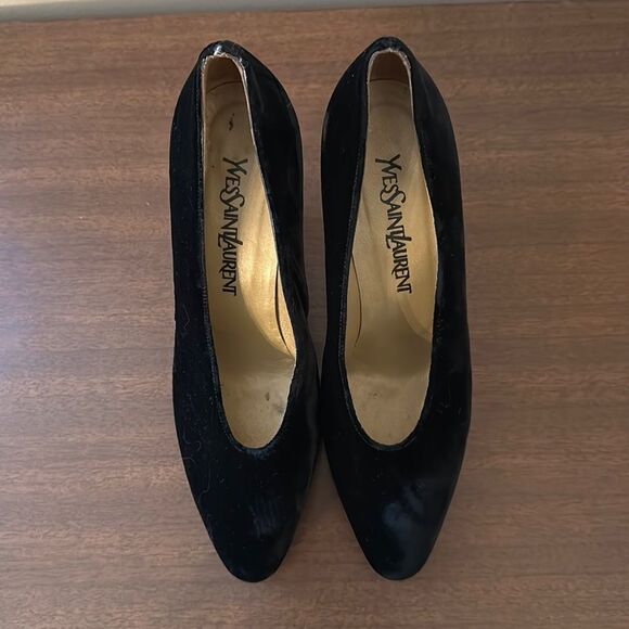 Yves Saint Laurent Suede Heels, Size 7.5 - Picture 3 of 13